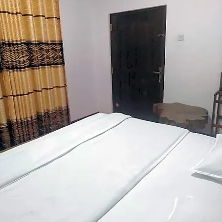 Hotel Thalagala Oya & Restaurant Nuwara Eliya