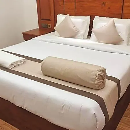 Rich Hotel 4*