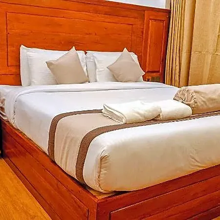 Rich Hotel 4*