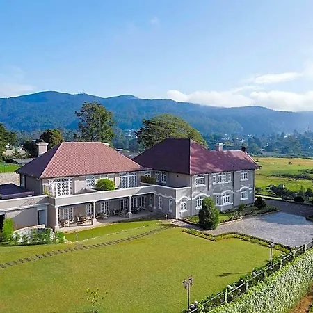 The Bellwood Manor Hotel