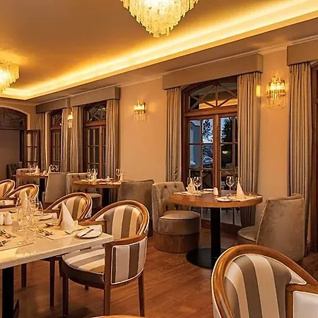 The Bellwood Manor 5*