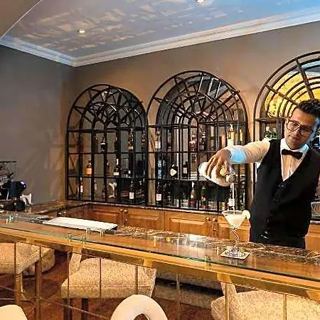 The Bellwood Manor Hotel 5*
