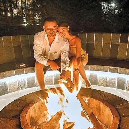 The Bellwood Manor 5*