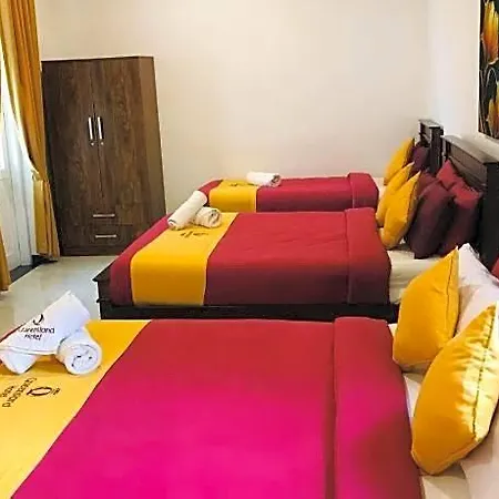 Hotel Queensland 3*