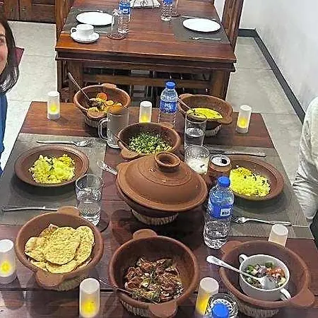 Queensland 3* Nuwara Eliya