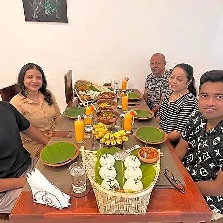 Queensland Hotel Nuwara Eliya
