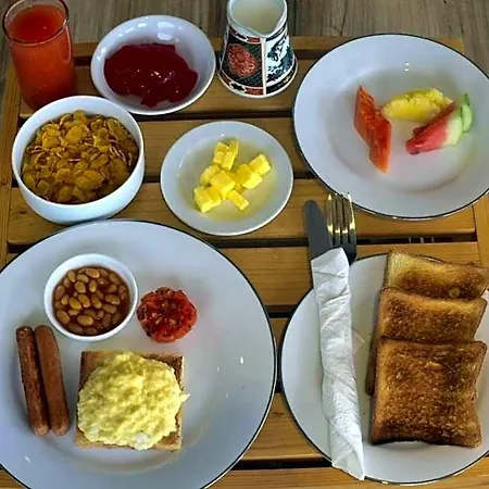 New Bury Hotel Nuwara Eliya