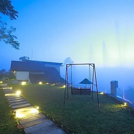 Hotel La Casa Lindula 4*