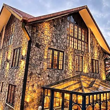 Hotel Daffodils Nuwara Eliya