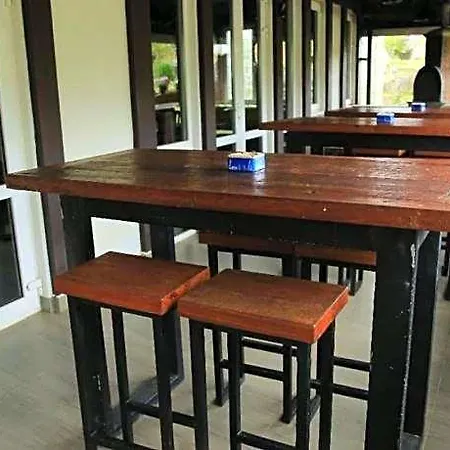 Pedro Barn Hotel 4*