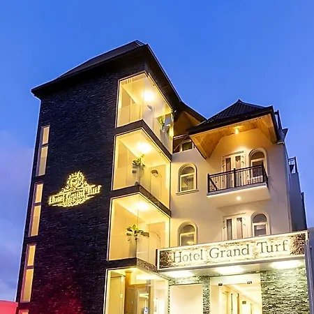 Hotel Grand Turf Nuwara Eliya