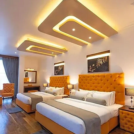 Grand Turf Hotel