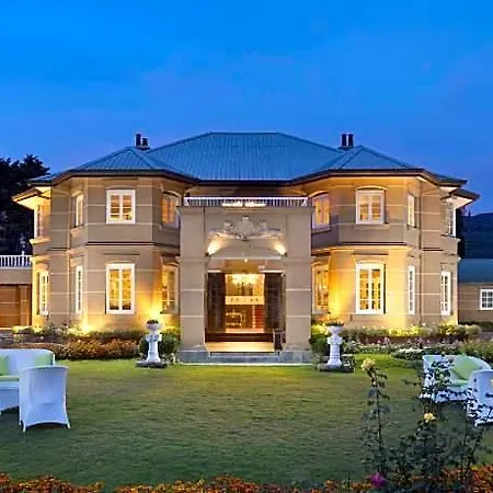 The Westbury Palace 5* Nuwara Eliya