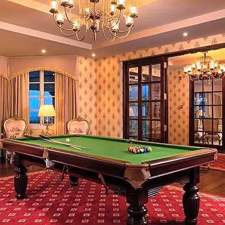 The Westbury Palace Hotel 5*