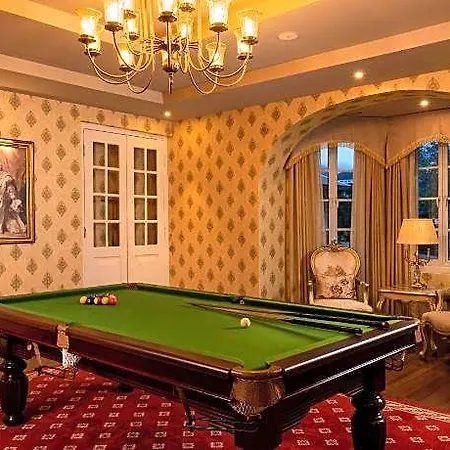 Hotel The Westbury Palace