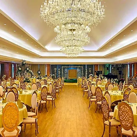 Araliya Red - Hotel