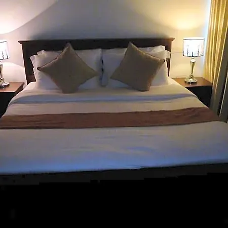 Daffodils Hotel 2*