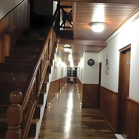 Hotel Daffodils Nuwara Eliya