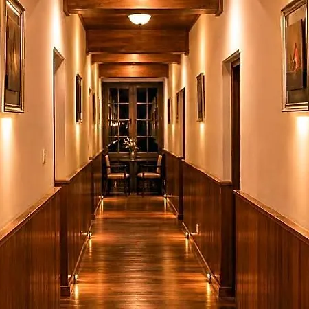 Hotel Daffodils