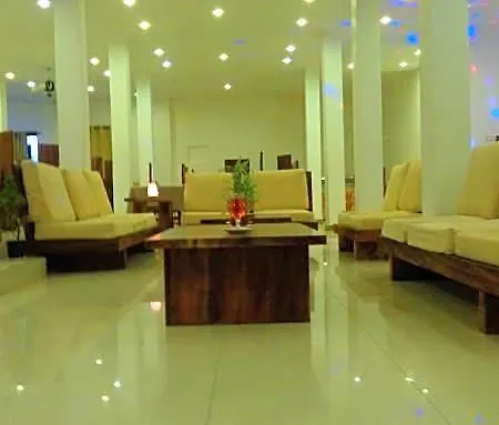 Hotel The Queensburry 4*
