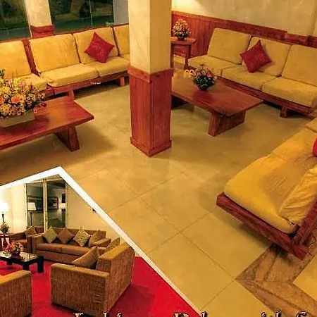 The Queensburry Hotel 4*