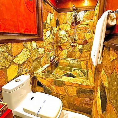 Queenswood 5* Nuwara Eliya
