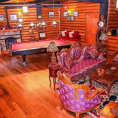 Hotel Queenswood Nuwara Eliya