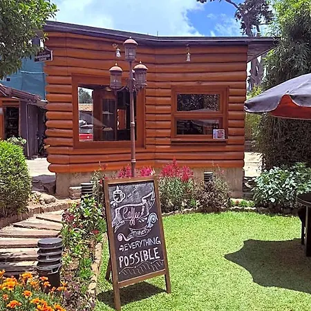 Hotel Queenswood Nuwara Eliya