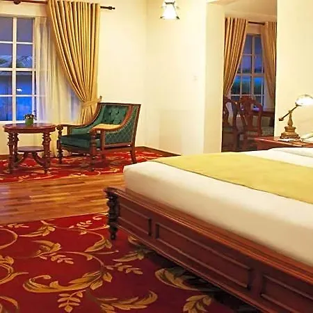 Hotel Nuwara Eliya- The Blackpool Nuwara Eliya