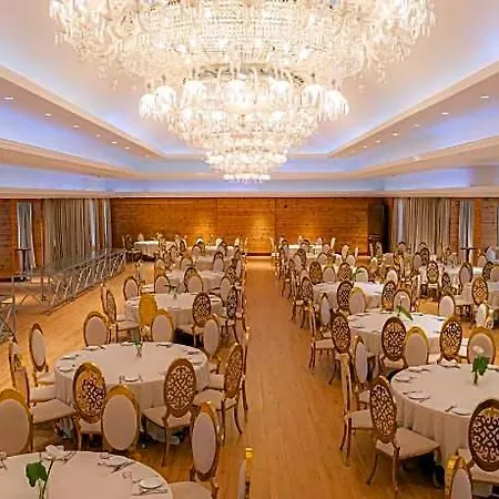 Araliya Red - Hotel 4*