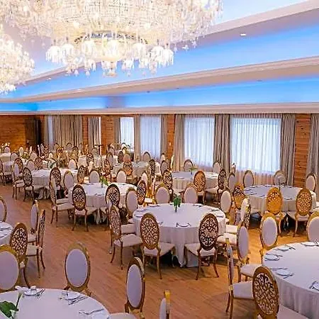Araliya Red -