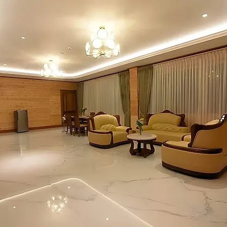 Hotel Araliya Red -