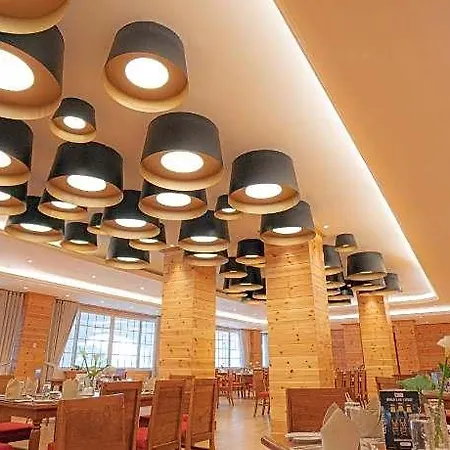 Araliya Red - Hotel Nuwara Eliya