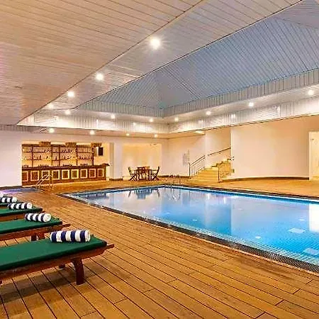Araliya Red - Hotel Nuwara Eliya