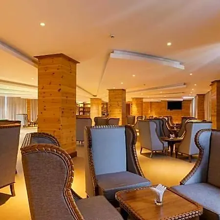 Araliya Red -