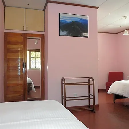 Inn Hikers Nuwara Eliya