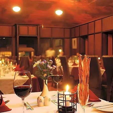 Jetwing St Andrew's Hotel 5*