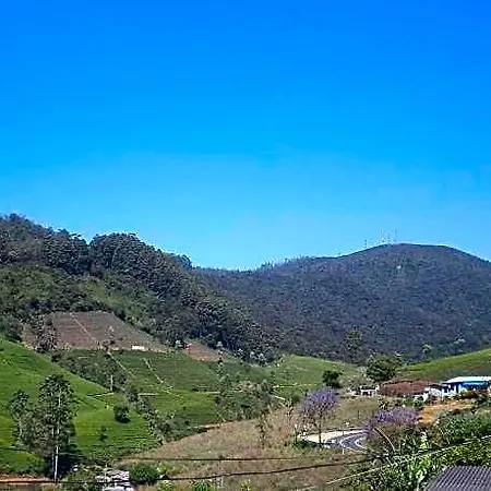 The Train View Bed & Breakfast Nuwara Eliya