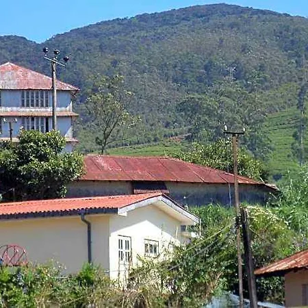 The Train View Bed & Breakfast Nuwara Eliya