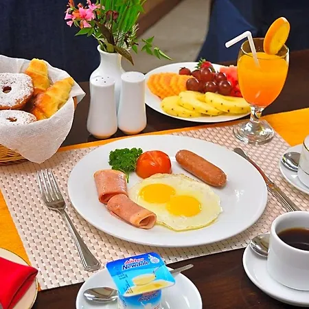 Hotel Unique 3*