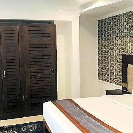 Hotel Galaxy Grand