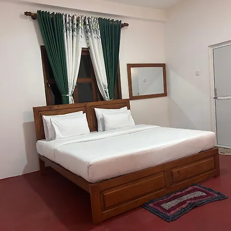 Deshani Guest house *