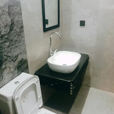 Hotel Falcon View Nuwara Eliya
