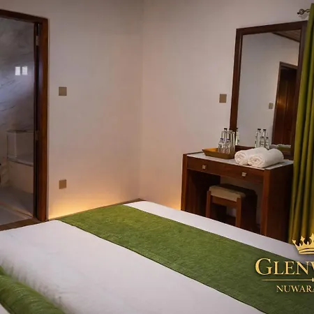 Hotel Glenwood, *
