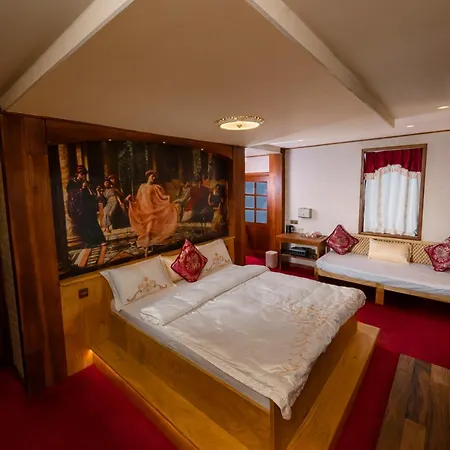 Hotel Mahaeliya Rock Castle - Luxury *