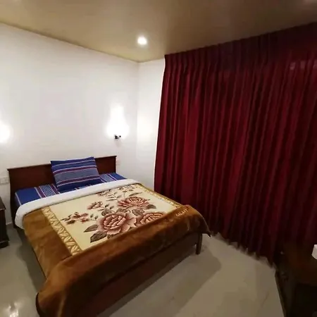 Breeze Mahagedara Guest house *