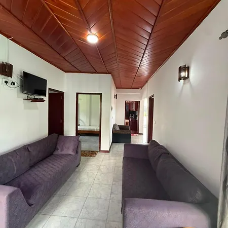 Grand Mellow View Hotel *
