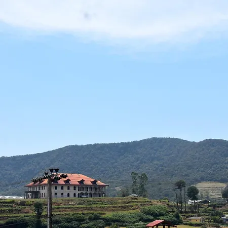Kvs Garnd * Nuwara Eliya