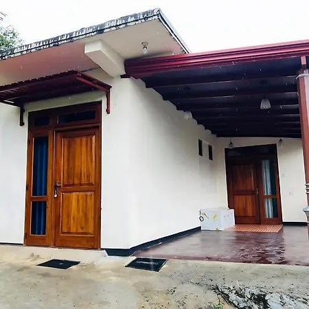 Villa Mandaram Nuwara Sunset *
