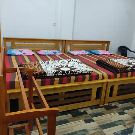 Guest house Ceylon Guest *